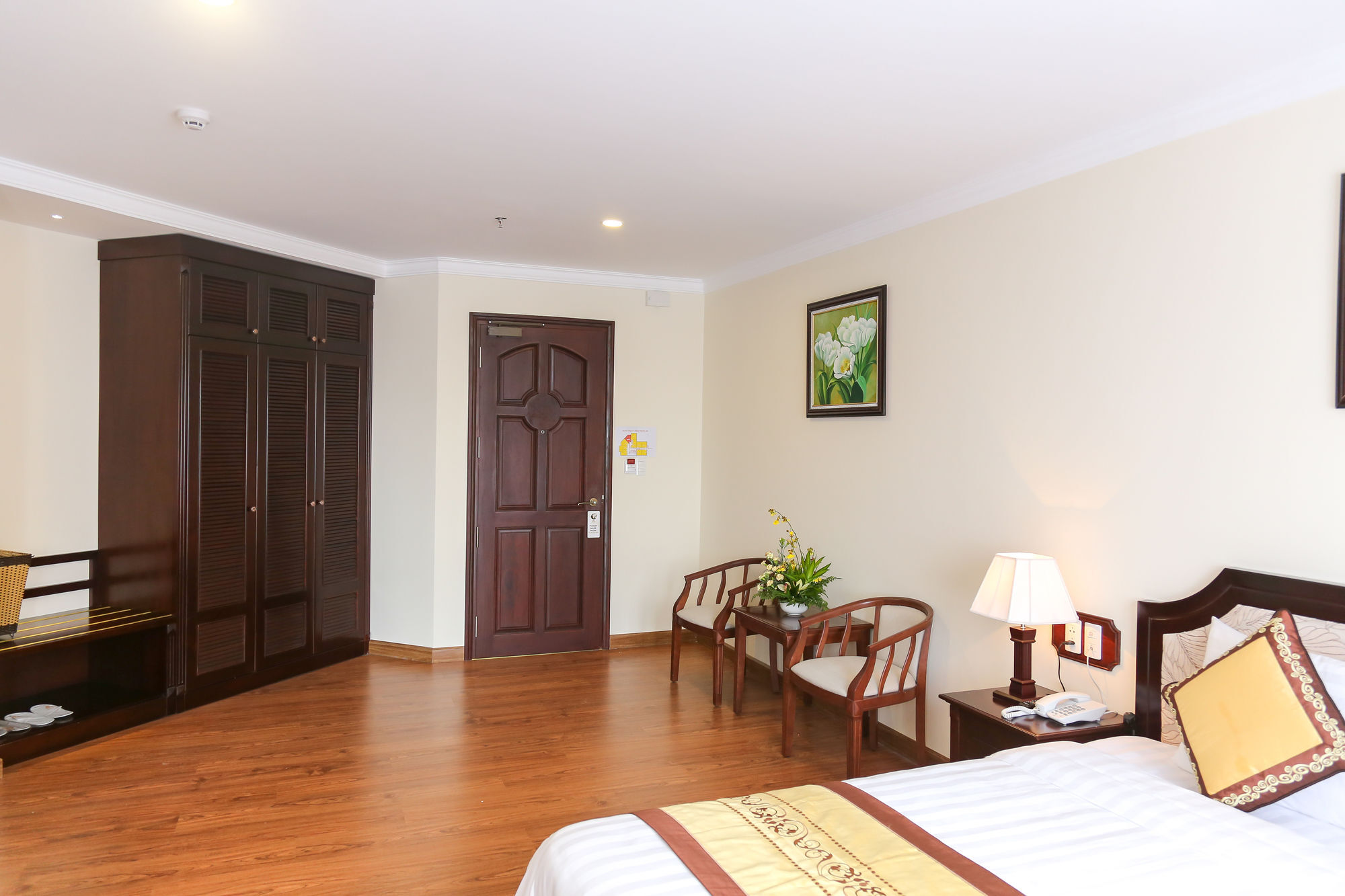 Iris Dalat Hotel Extérieur photo